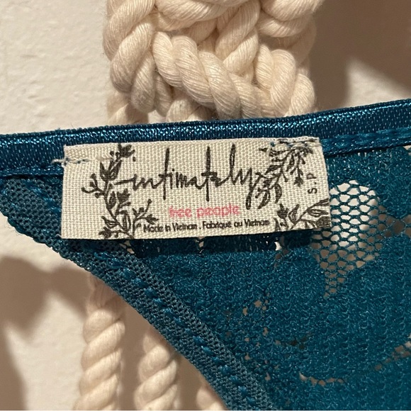 NWOT Free People SM Green Teal ‘Speed Date Lace Bodysuit’ Boho Festival Lingerie - Picture 6 of 10